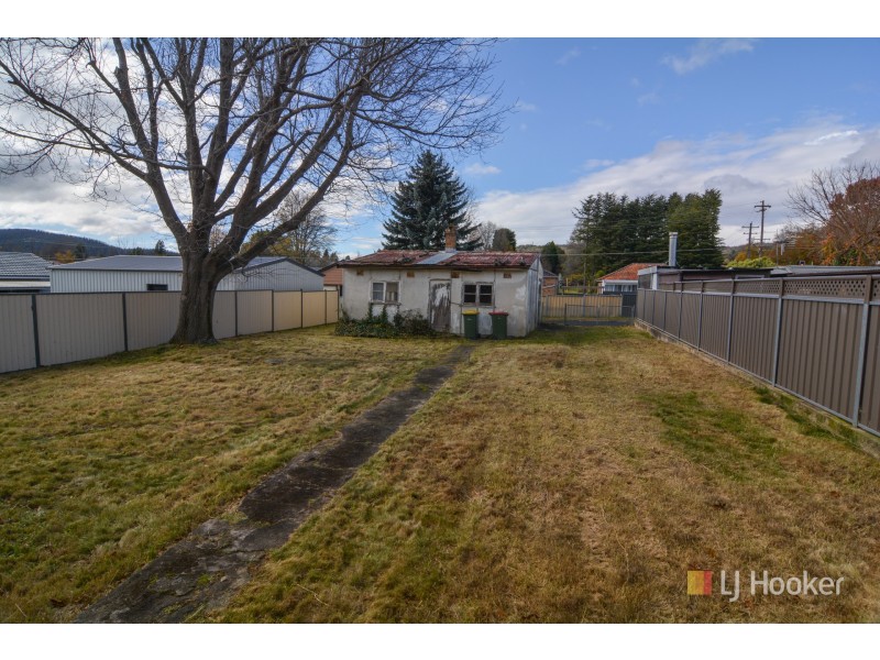 49 Rifle Parade, Lithgow NSW 2790