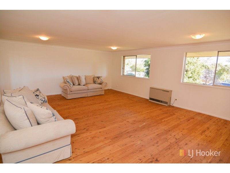 2 Lyon Parade, Wallerawang NSW 2845