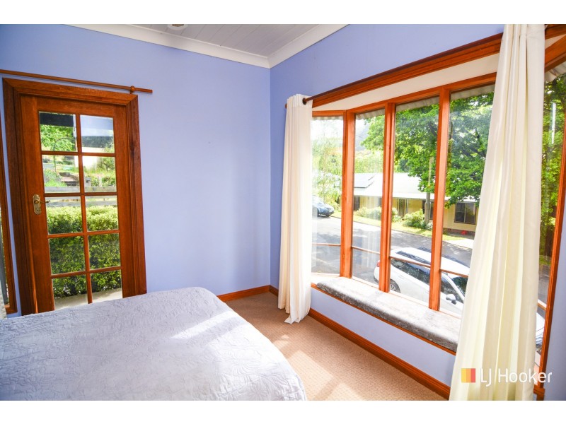 152 Macauley Street, Lithgow NSW 2790