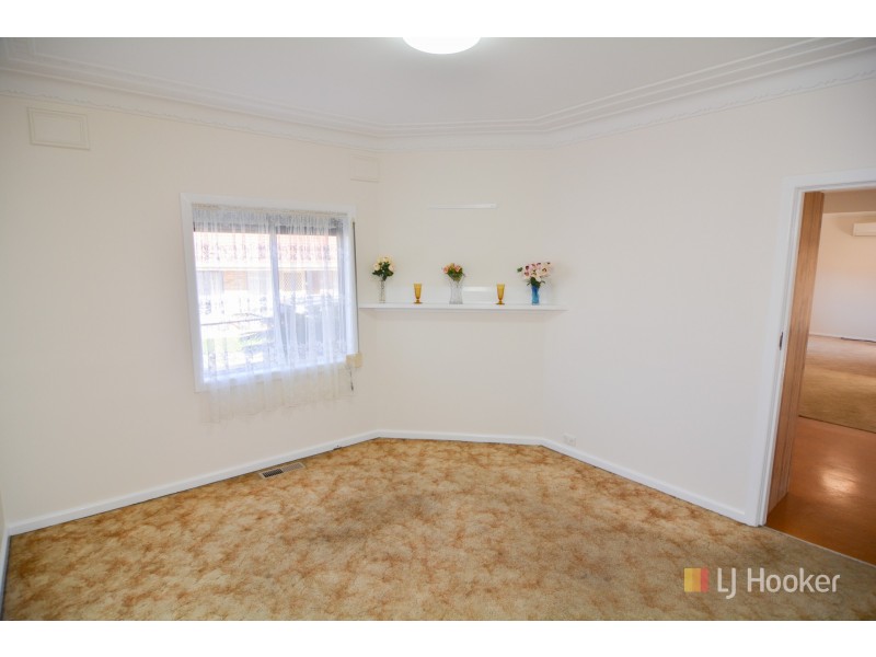 20 Rifle Parade, Lithgow NSW 2790