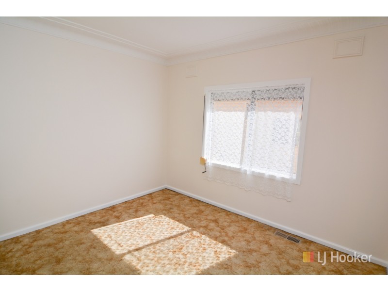 20 Rifle Parade, Lithgow NSW 2790