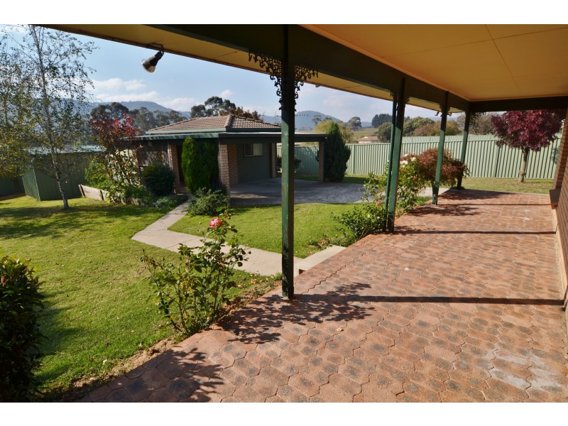 5 Reserve Road, Marrangaroo NSW 2790