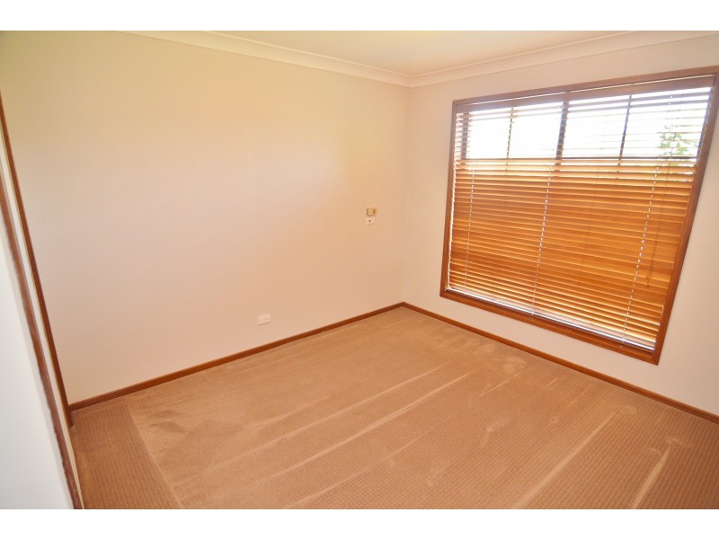 5 Reserve Road, Marrangaroo NSW 2790