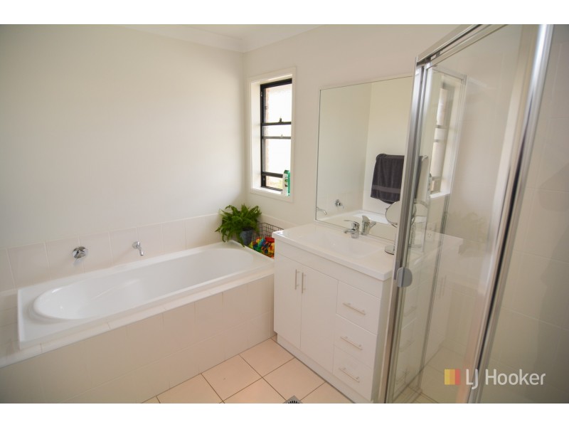 11 Sidey Place, Wallerawang NSW 2845