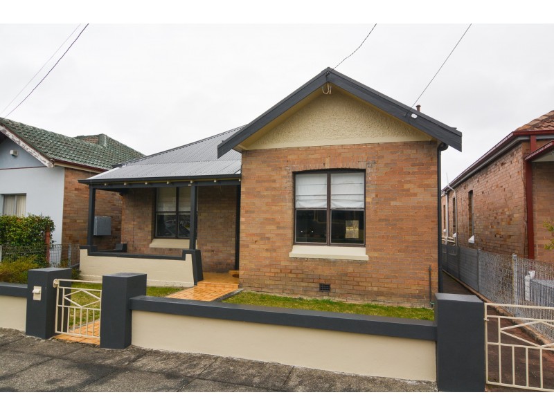 23 Academy Street, Lithgow NSW 2790