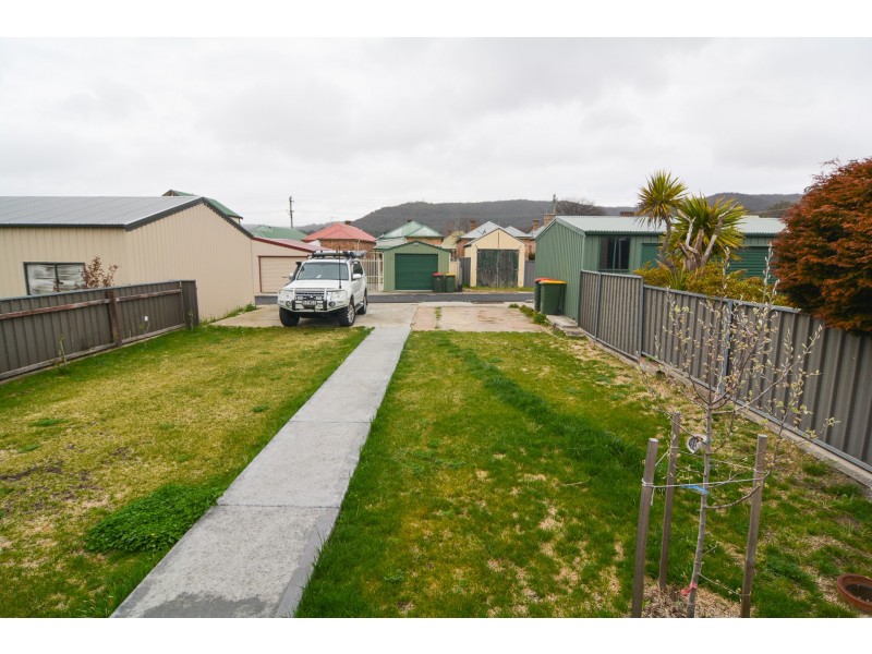 23 Academy Street, Lithgow NSW 2790