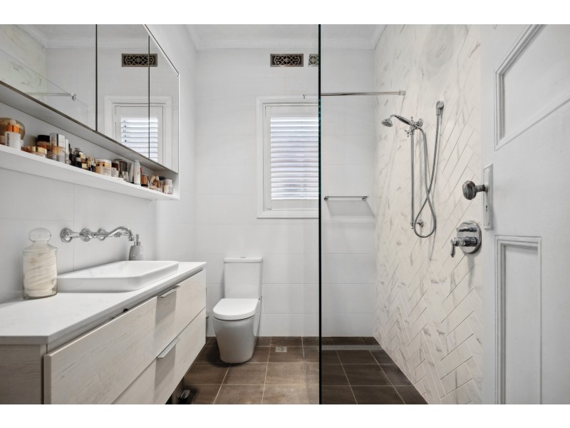 128 Hassans Walls Road, Lithgow NSW 2790