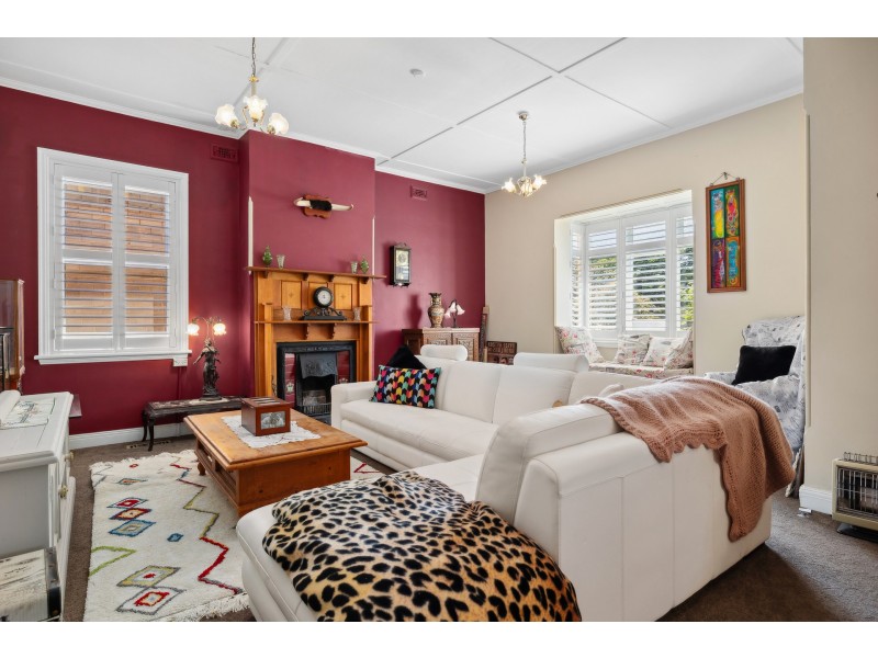 128 Hassans Walls Road, Lithgow NSW 2790