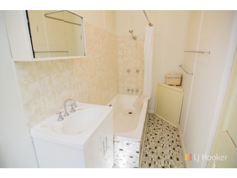 186 Inch Street, Lithgow NSW 2790