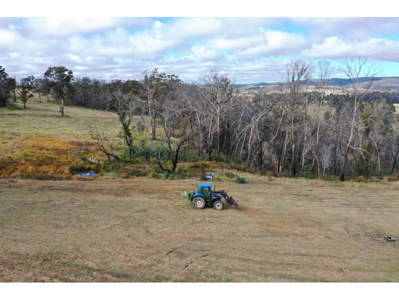 5964 Castlereagh Highway, Running Stream NSW 2850