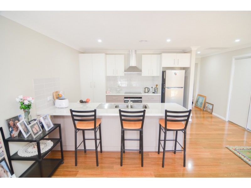 13 Hoskins Avenue, Lithgow NSW 2790