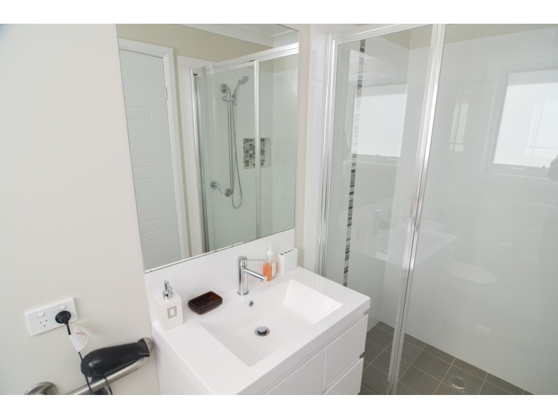 13 Hoskins Avenue, Lithgow NSW 2790