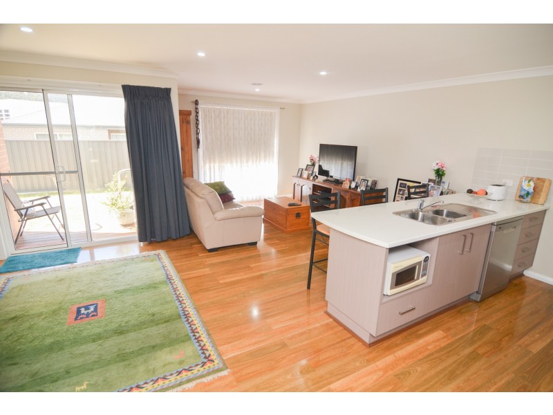 13 Hoskins Avenue, Lithgow NSW 2790