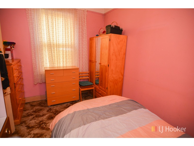 8 Wrights Road, Lithgow NSW 2790