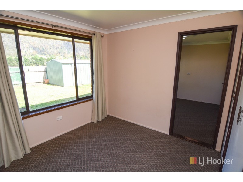 5 Heffernan Place, Lithgow NSW 2790