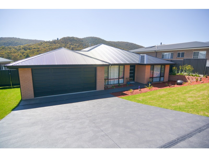 21 Hassans Walls Road, Lithgow NSW 2790