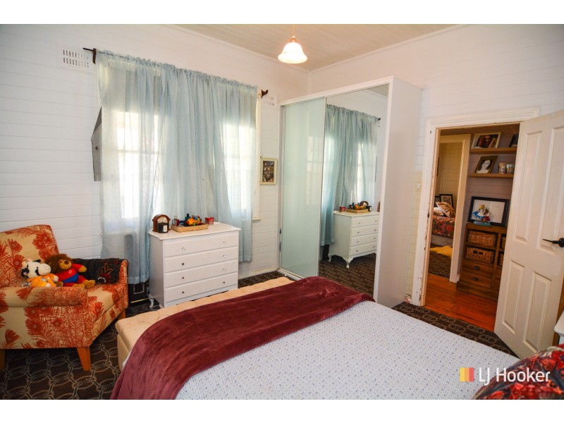 12 Victoria Avenue, Lithgow NSW 2790