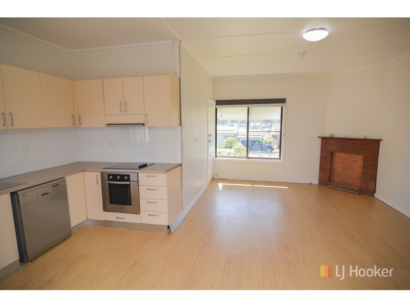 11 Musket Parade, Lithgow NSW 2790