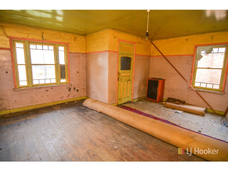 13 Young Street, Lithgow NSW 2790