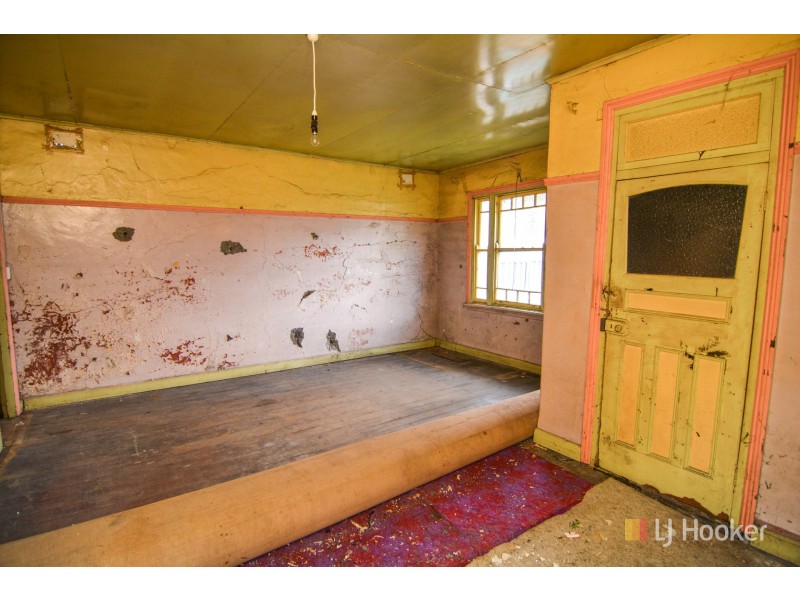 13 Young Street, Lithgow NSW 2790