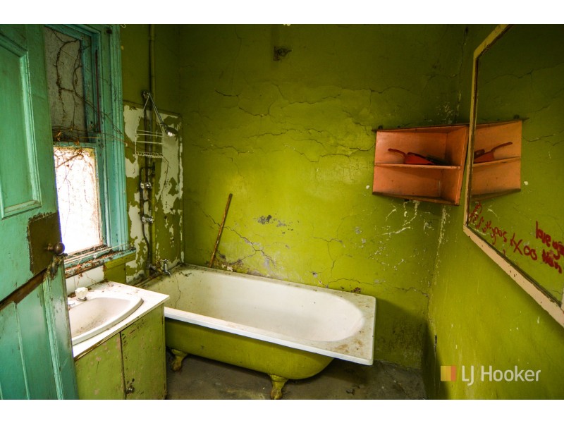 13 Young Street, Lithgow NSW 2790