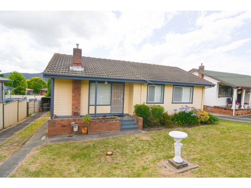 5 Landa Street, Lithgow NSW 2790