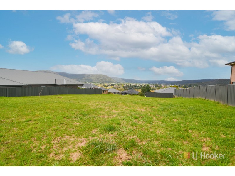 29 (Lot 50 Hillcrest Avenue, Lithgow NSW 2790