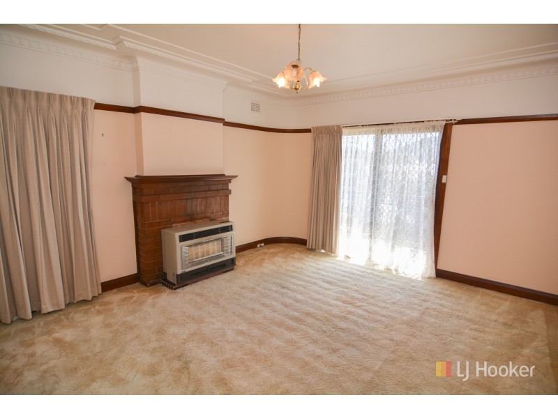 77 Methven Street, Lithgow NSW 2790