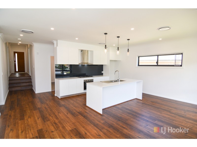 13 Henderson Place, Lithgow NSW 2790