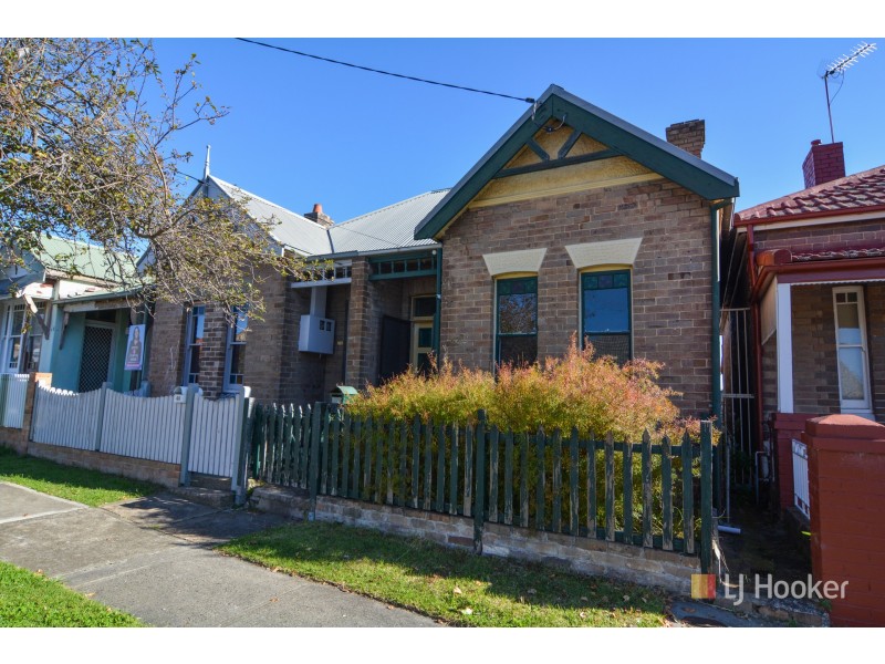 42 Hayley Street, Lithgow NSW 2790