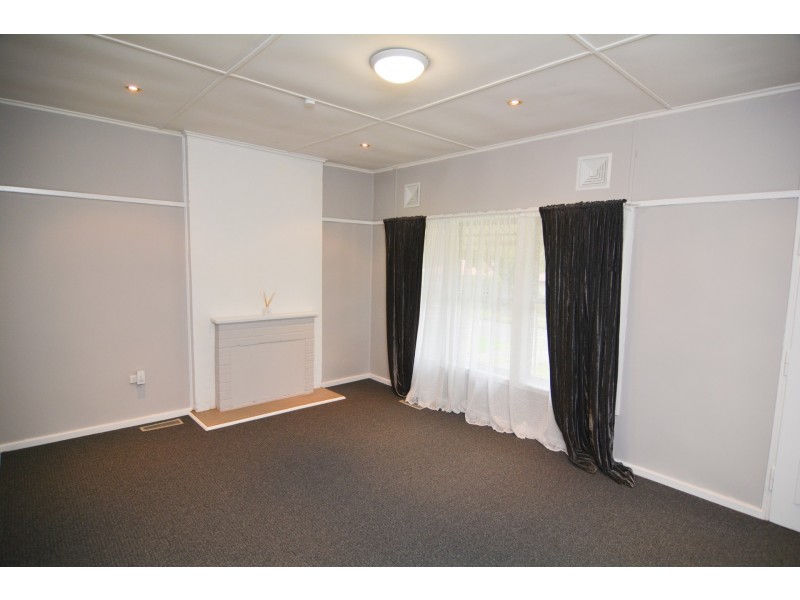 13 Thompson Street, Lithgow NSW 2790