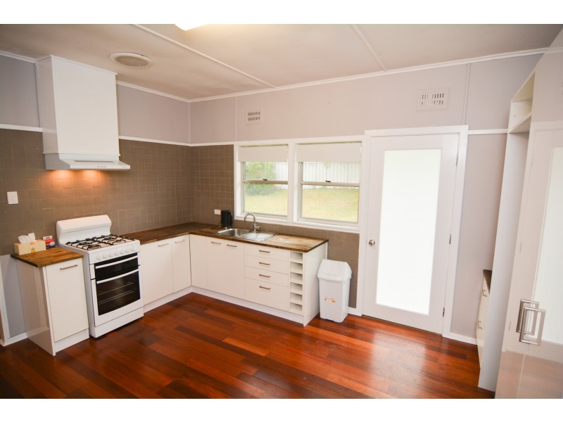 13 Thompson Street, Lithgow NSW 2790