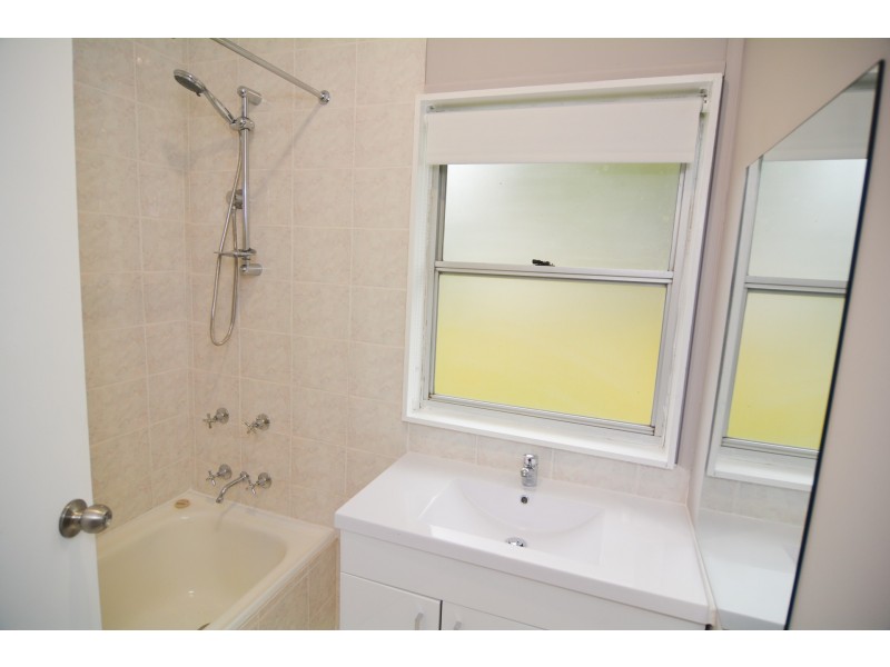 13 Thompson Street, Lithgow NSW 2790