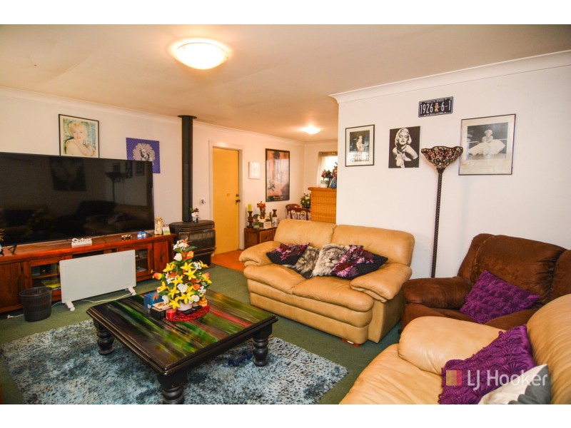 12 Pindari Place, Wallerawang NSW 2845