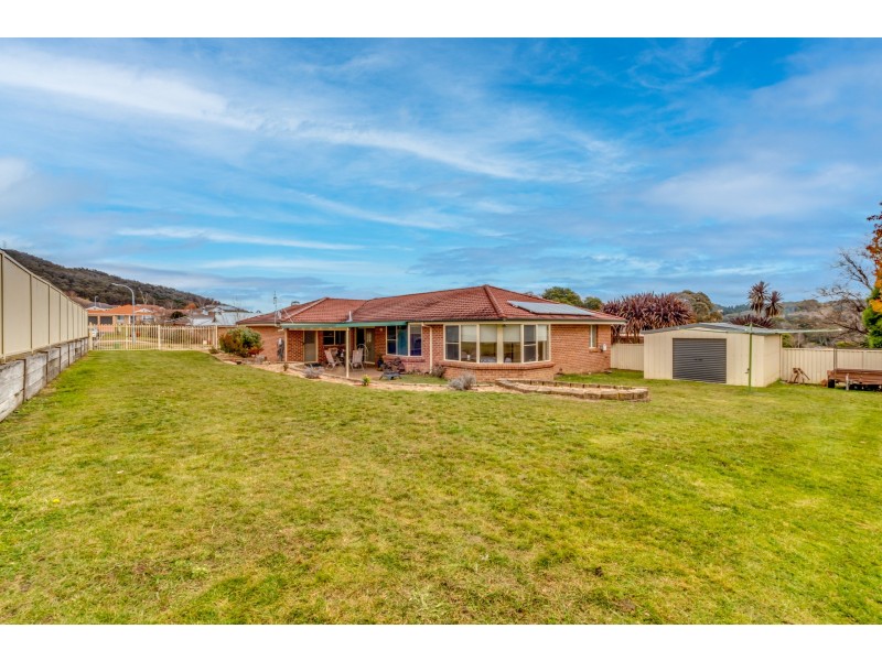 4 Protea Place, Lithgow NSW 2790