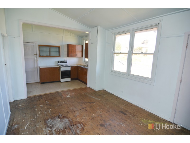 14 Hume Avenue, Wallerawang NSW 2845