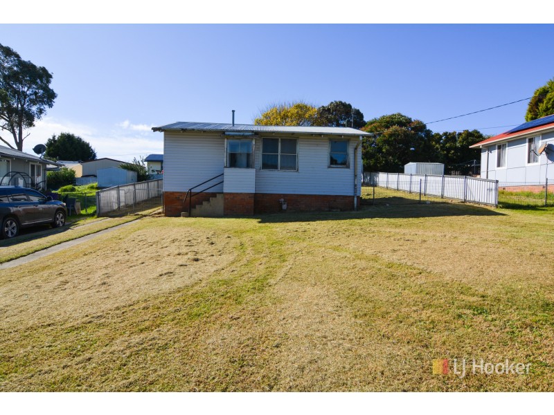14 Hume Avenue, Wallerawang NSW 2845
