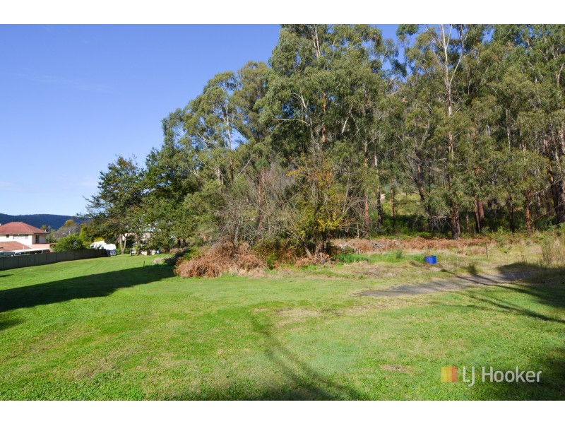 Off Gell & Hepburn Street, Lithgow NSW 2790