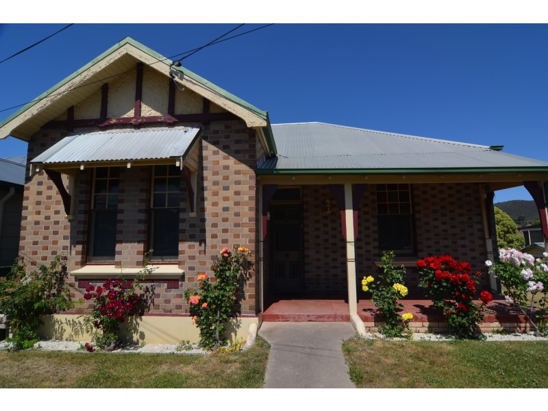 55 Academy Street, Lithgow NSW 2790