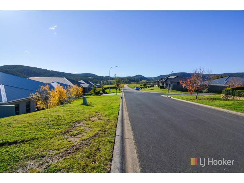 46 Hillcrest Avenue, Lithgow NSW 2790