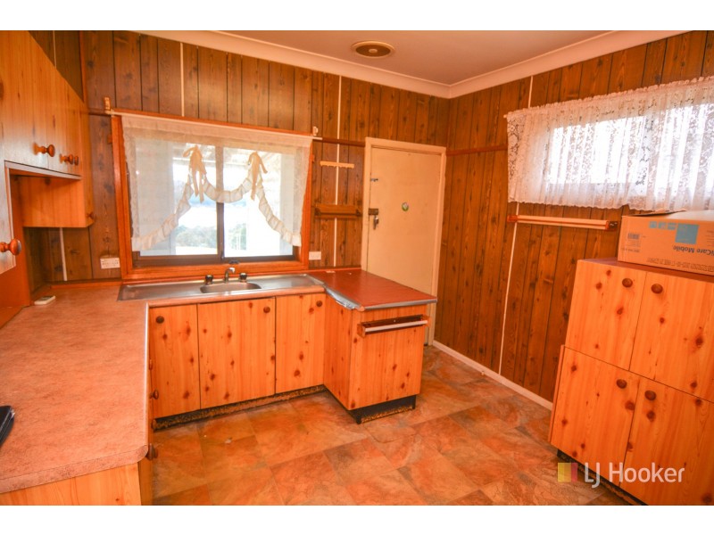 62 Lyon Parade, Wallerawang NSW 2845