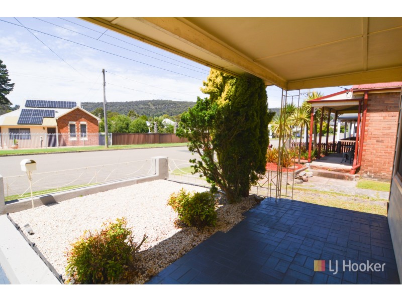 11 Atkinson Street, Lithgow NSW 2790