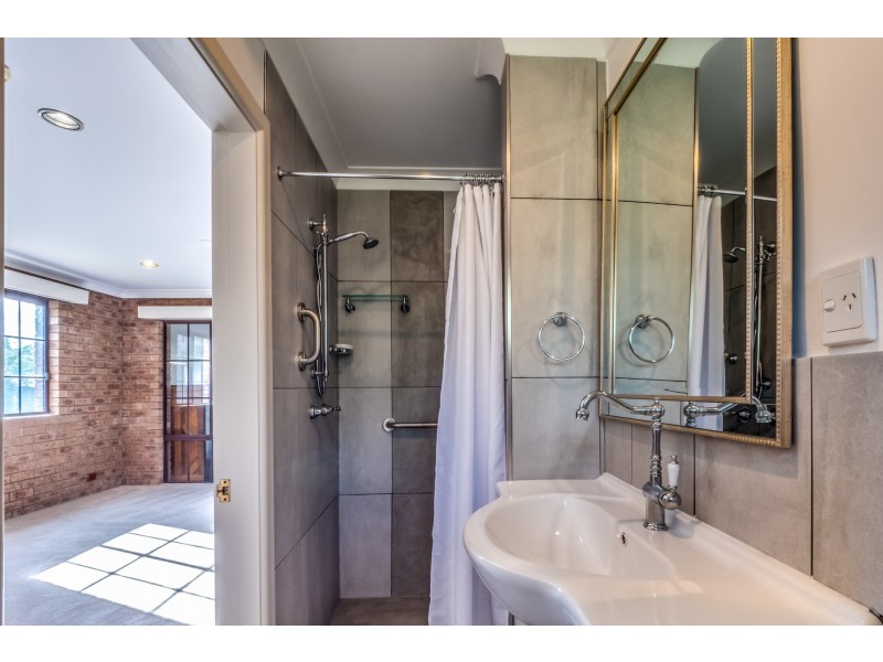 364 Thompsons Creek Road, Pipers Flat NSW 2847