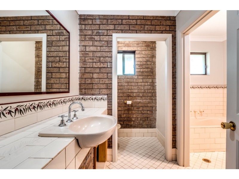 364 Thompsons Creek Road, Pipers Flat NSW 2847