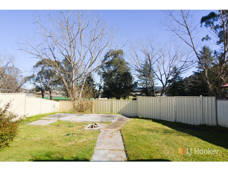12 Sandford Avenue, Lithgow NSW 2790