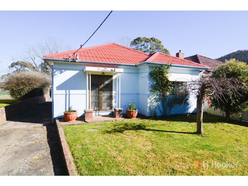 12 Sandford Avenue, Lithgow NSW 2790
