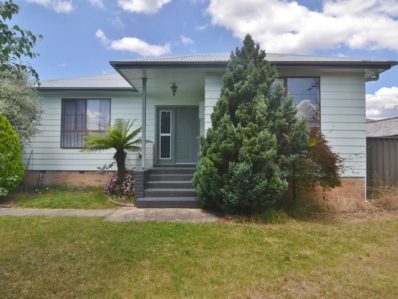 33 Stewart Street, Lithgow NSW 2790