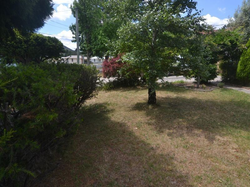 33 Stewart Street, Lithgow NSW 2790