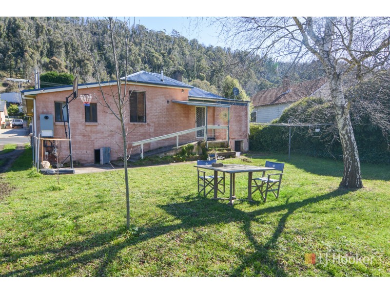 31 Macauley Street, Lithgow NSW 2790