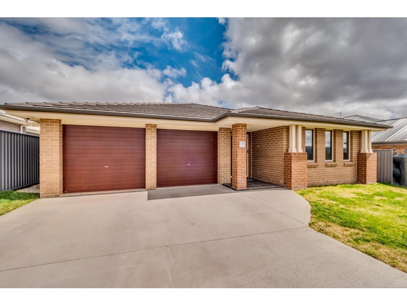 27 Fitzgerald Street, Wallerawang NSW 2845